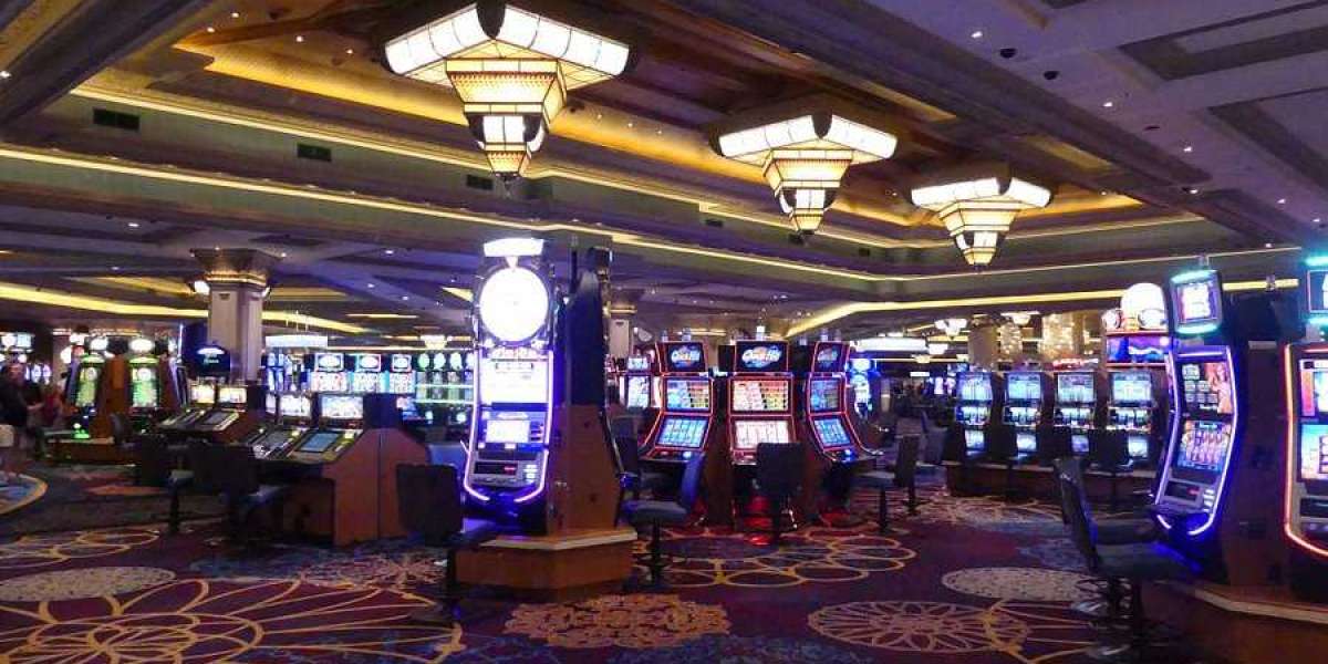 Experience Real Casino Action with Live Dealers